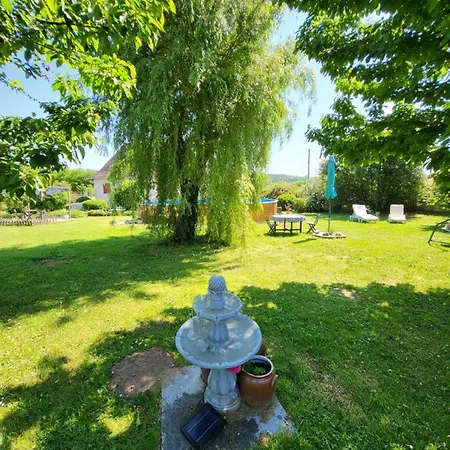 アパート The Studio, *