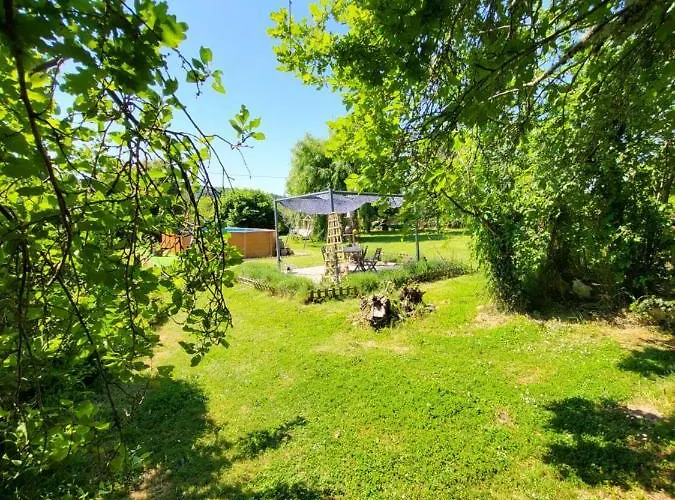 The Studio, 아파트